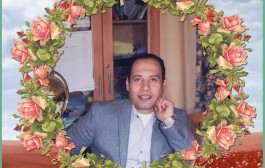 تتقدم كلية الآداب بخالص التهاني للأستاذ/ هلال الرفاعى – مدير عام الكليه – لتجديد تعيين سيادته مديرا عاما للكليه لمدة عام